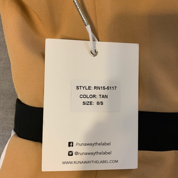 Fitted midi dress - Picture 5 of 5